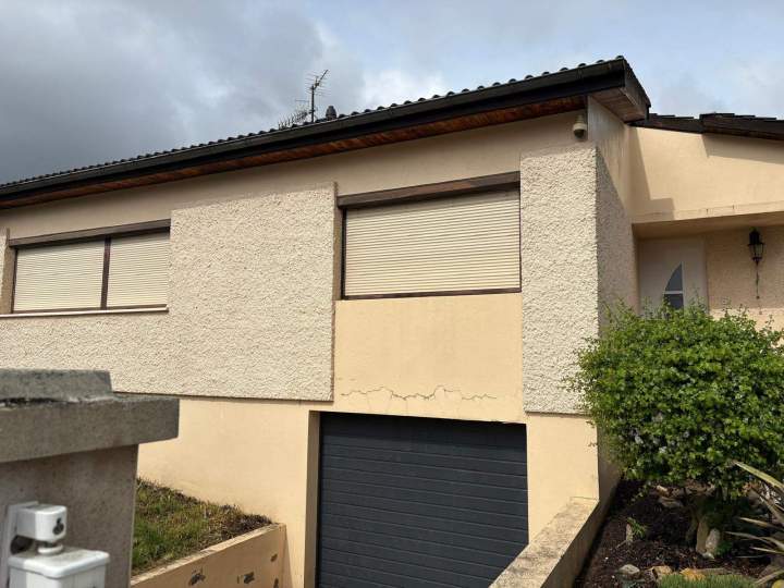 Peinture de façades à Ahuy